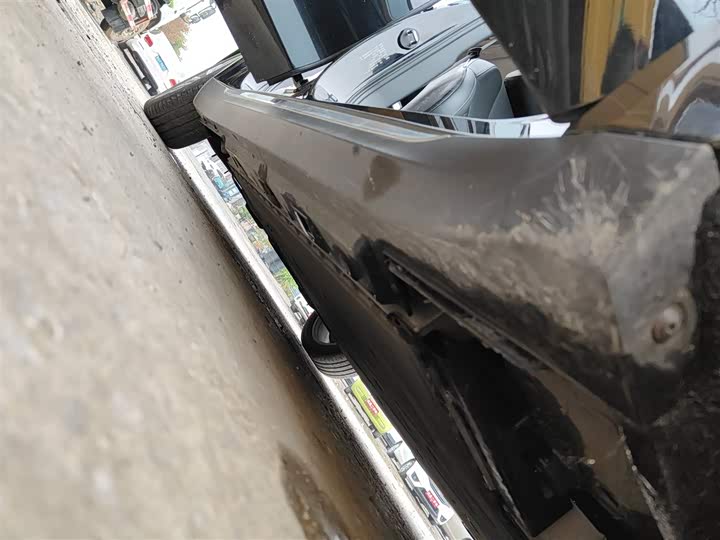 Фото 21 - Hongqi E-QM5