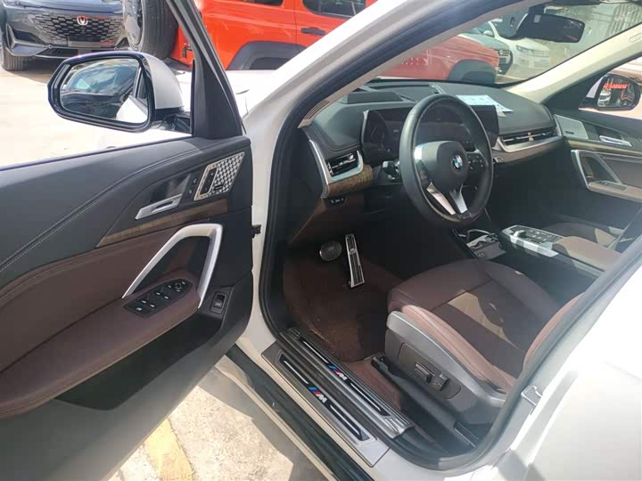 Фото 16 - BMW X1