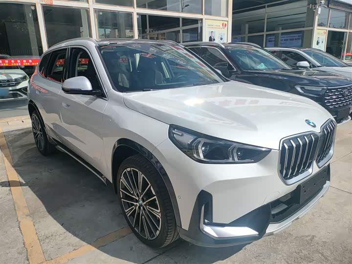 Фото 4 - BMW X1