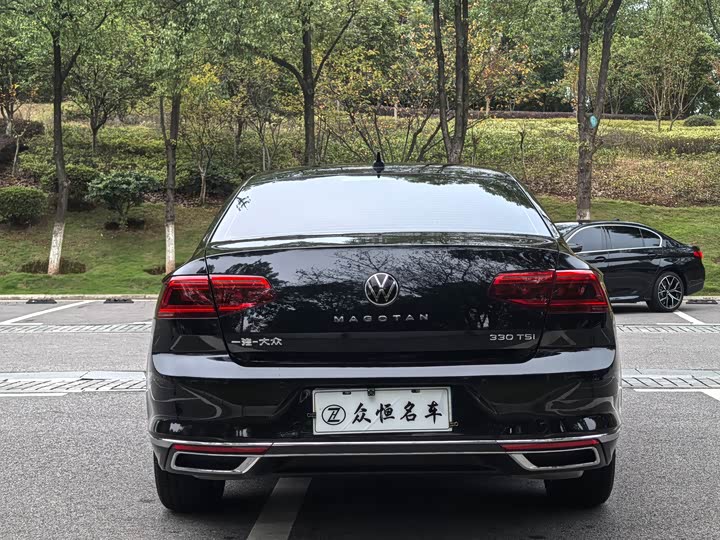 Фото 5 - Volkswagen Magotan