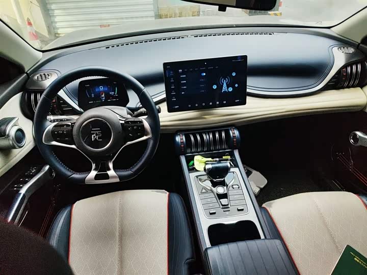 Фото 13 - BYD Yuan Plus