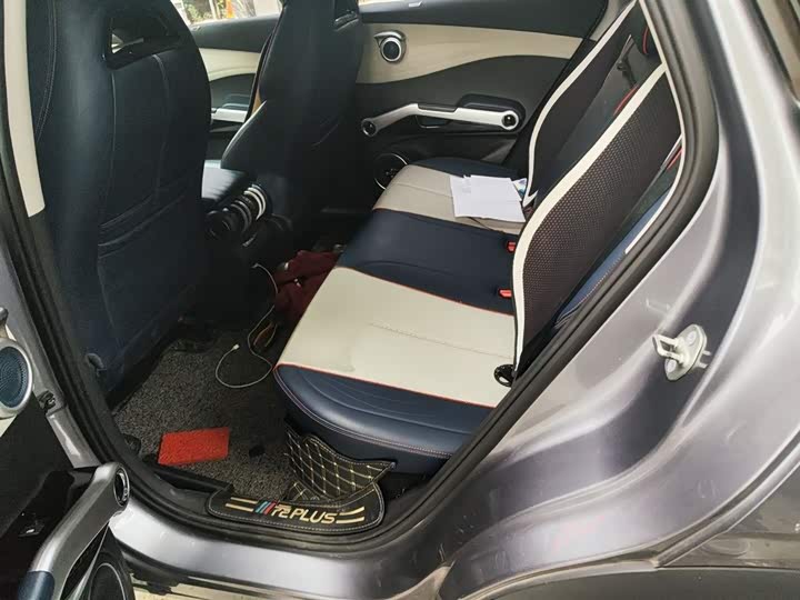 Фото 15 - BYD Yuan Plus