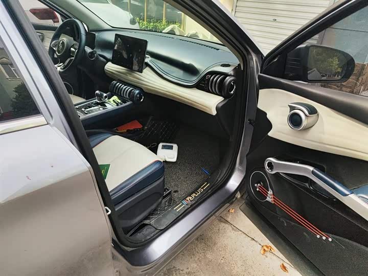 Фото 20 - BYD Yuan Plus