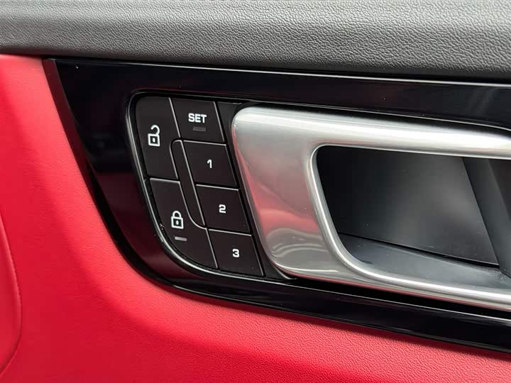 Фото 13 - Porsche Cayenne