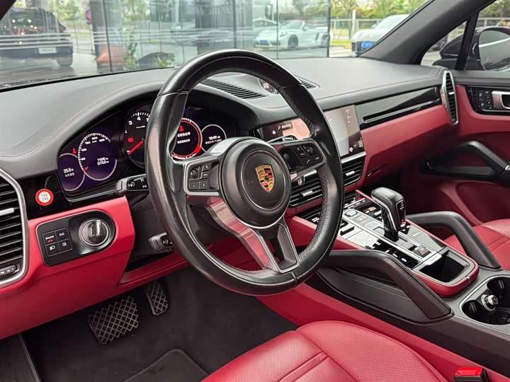 Фото 9 - Porsche Cayenne