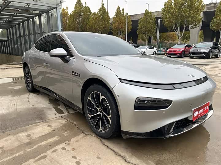 Фото 3 - XPeng P7
