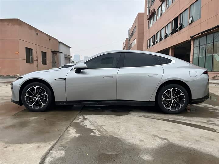 Фото 4 - XPeng P7