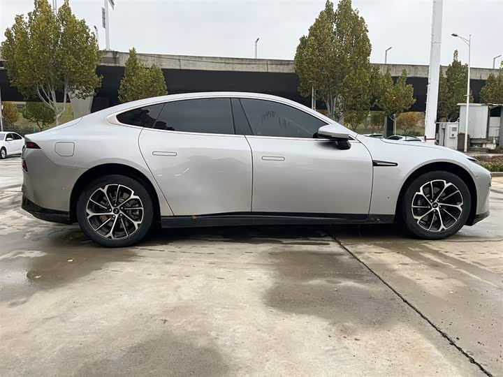 Фото 5 - XPeng P7