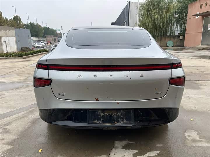 Фото 7 - XPeng P7