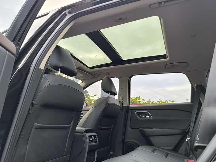 Фото 12 - Nissan X-Trail