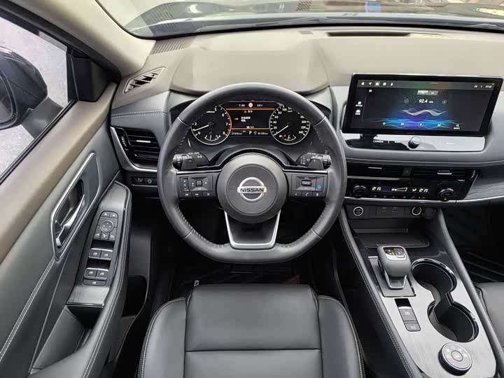 Фото 17 - Nissan X-Trail