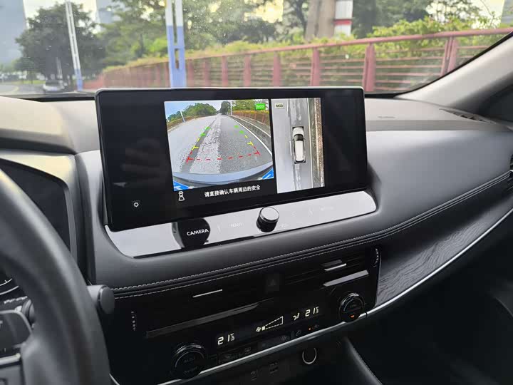 Фото 27 - Nissan X-Trail