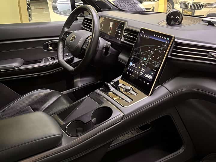 Фото 6 - Nio ES8