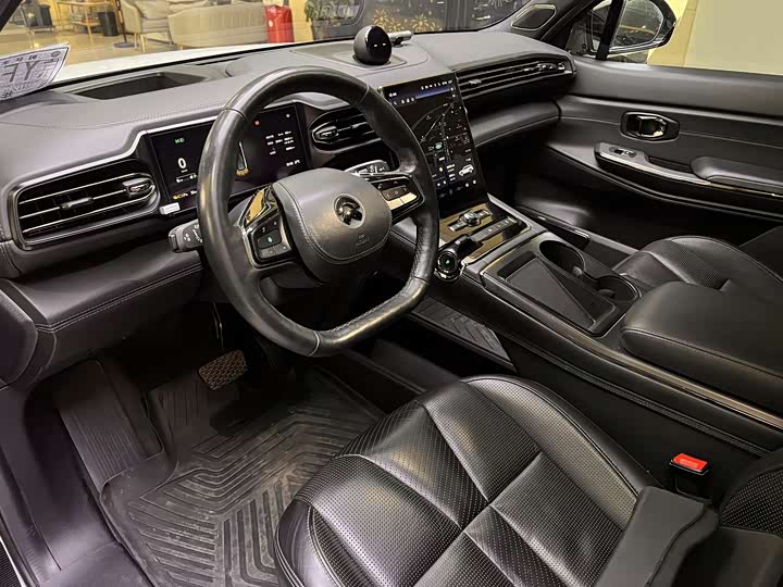 Фото 9 - Nio ES8