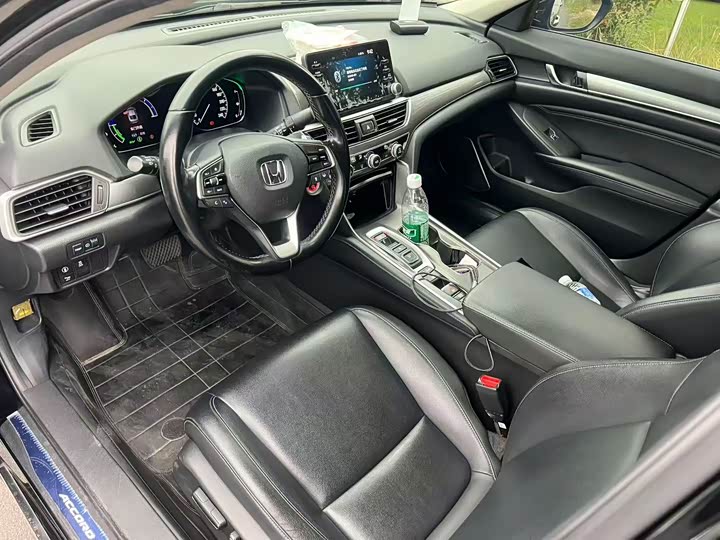 Фото 6 - Honda Accord