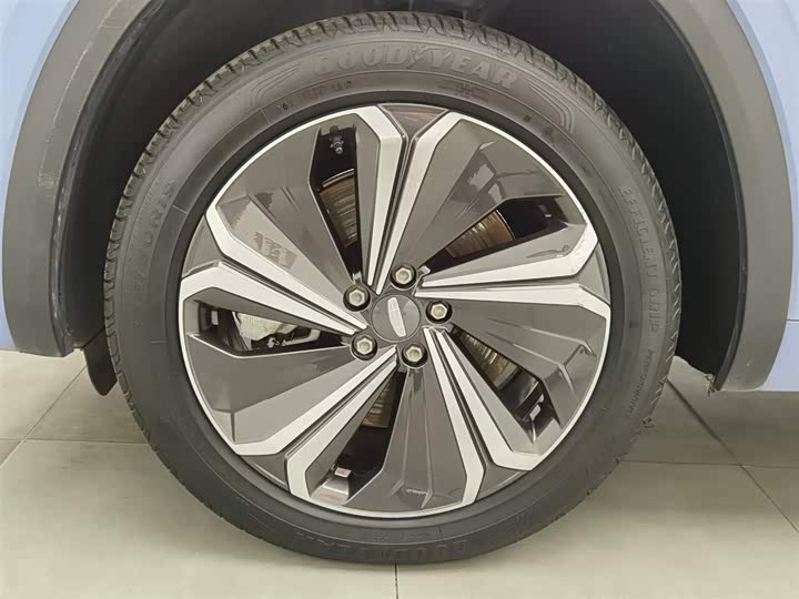 Фото 17 - Geely Monjaro L Hybrid