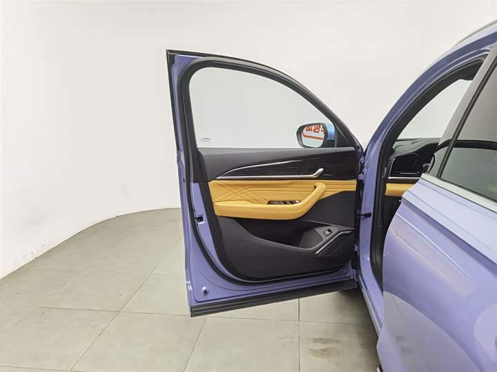 Фото 8 - Geely Monjaro L Hybrid