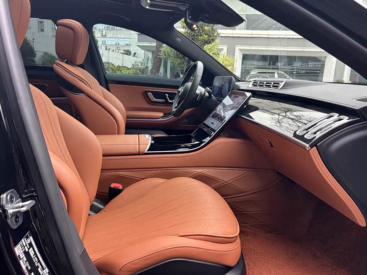 Фото 11 - Mercedes-Benz S-Class