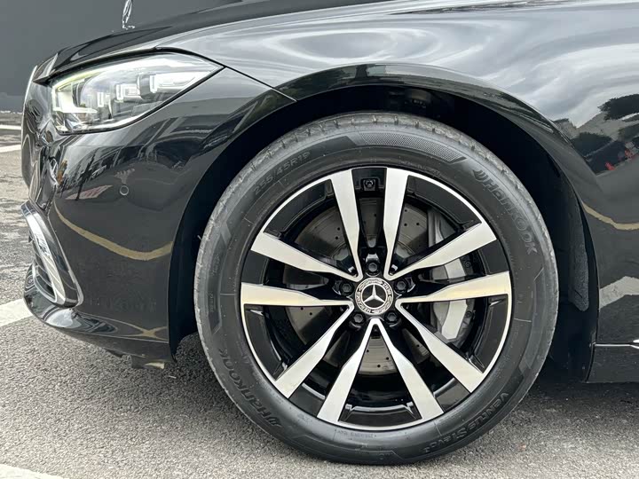 Фото 16 - Mercedes-Benz S-Class