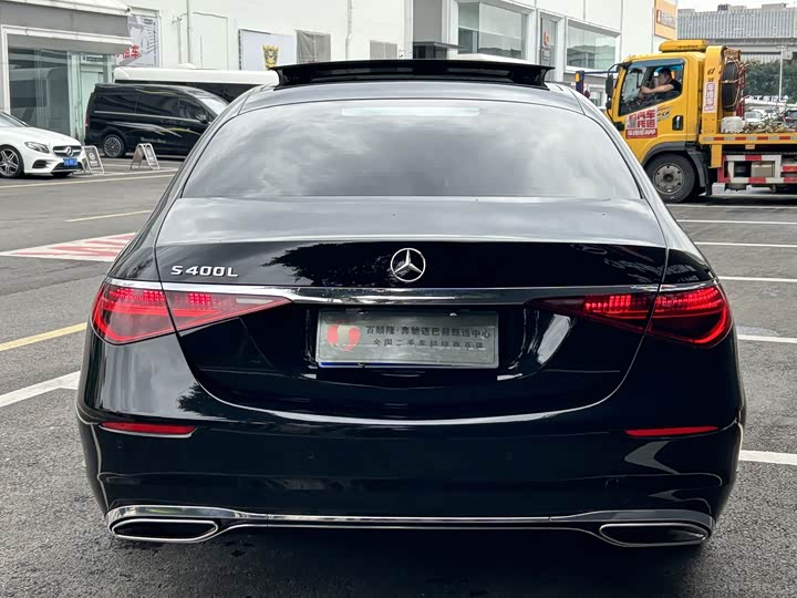 Фото 19 - Mercedes-Benz S-Class