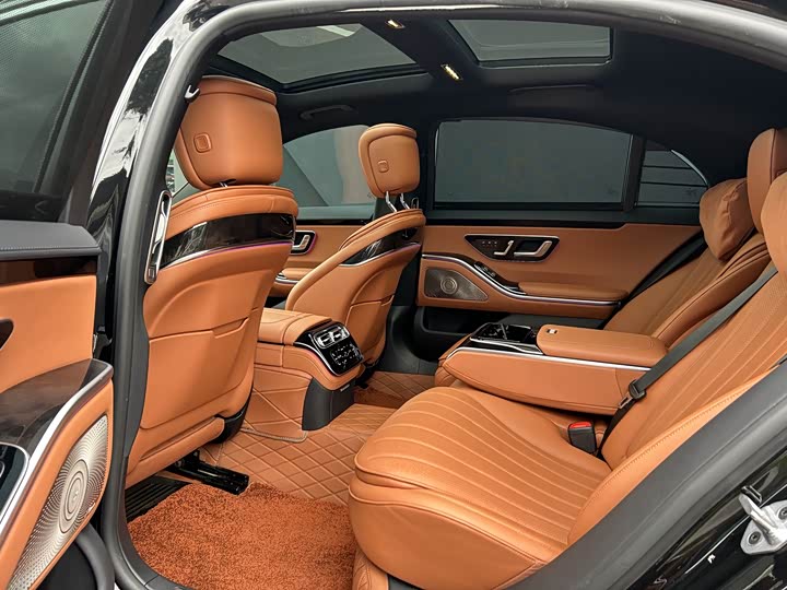 Фото 8 - Mercedes-Benz S-Class