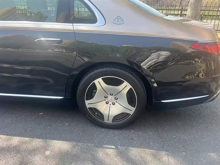 Фото 4 - Mercedes-Benz Maybach S-Class