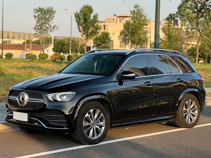 Фото 1 - Mercedes-Benz GLE-Class