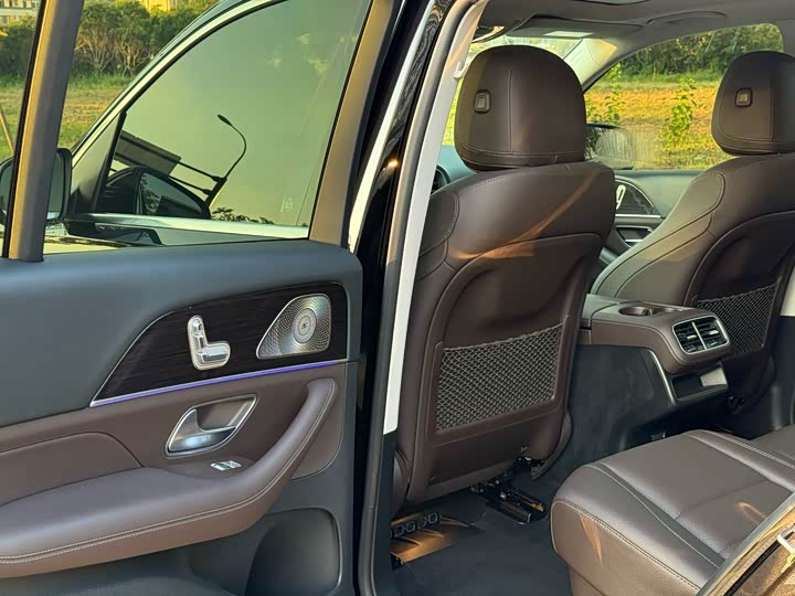 Фото 10 - Mercedes-Benz GLE-Class