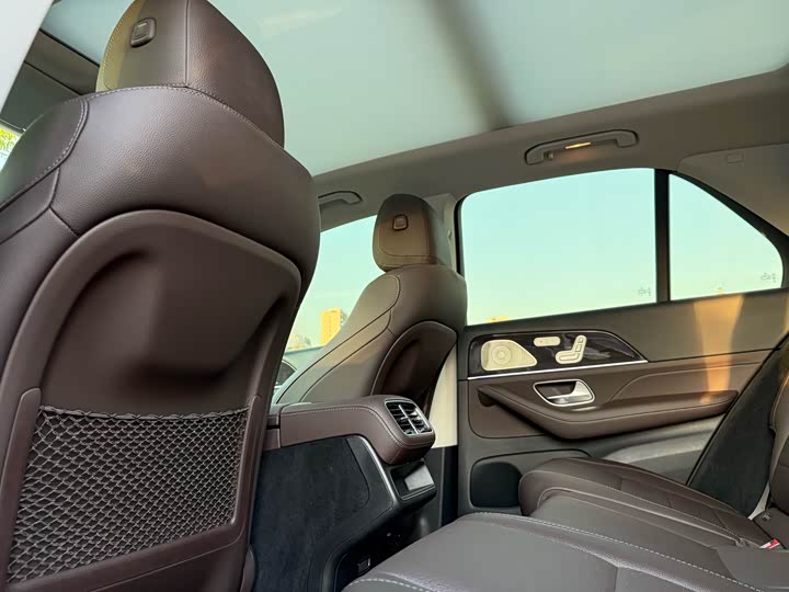 Фото 11 - Mercedes-Benz GLE-Class