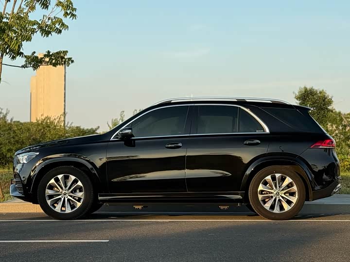 Фото 4 - Mercedes-Benz GLE-Class