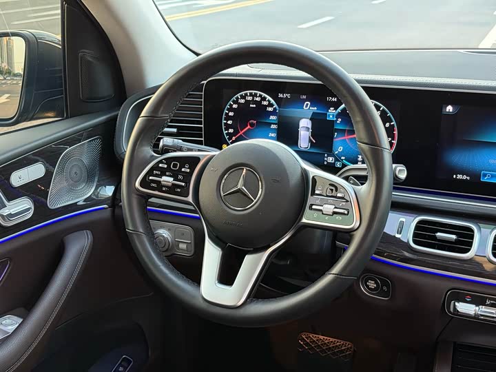 Фото 9 - Mercedes-Benz GLE-Class