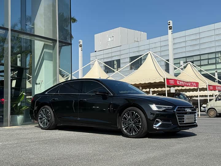 Фото 3 - Audi A6L