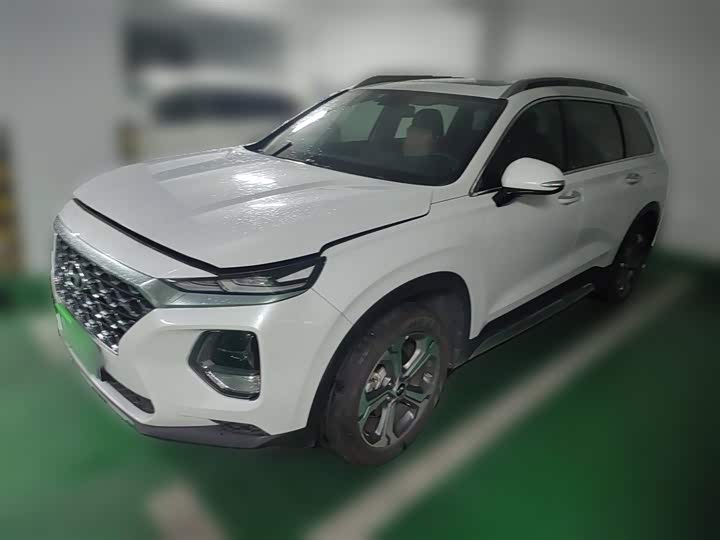 Фото 2 - Hyundai Santa Fe