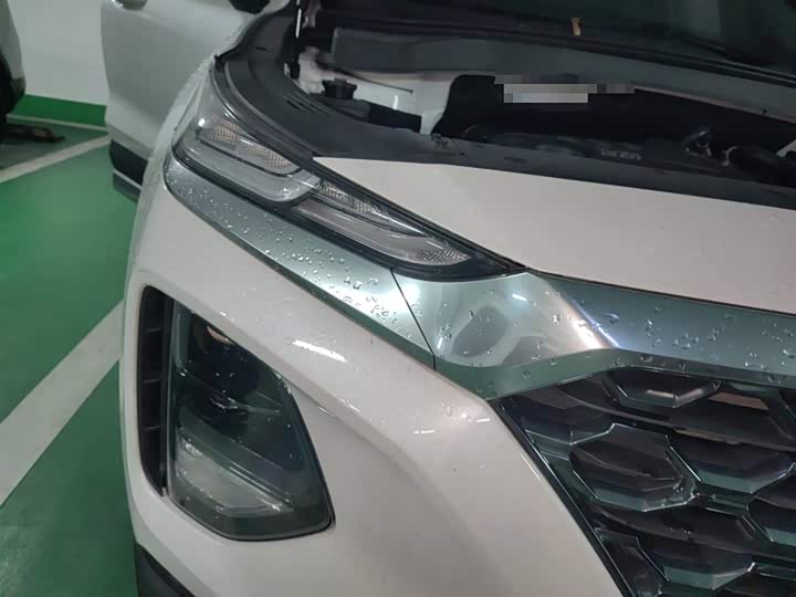 Фото 31 - Hyundai Santa Fe