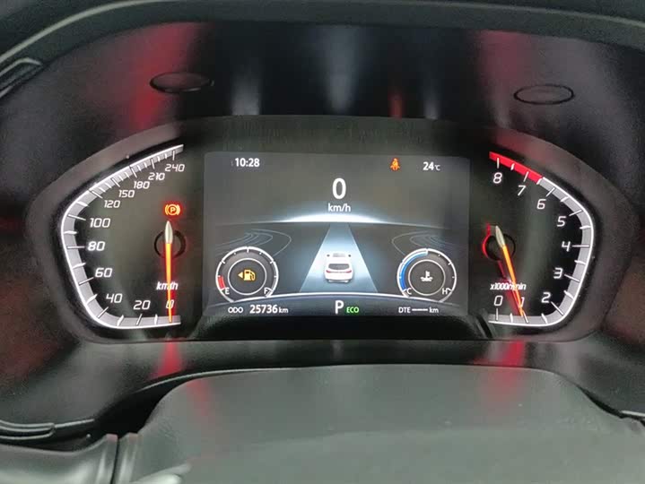 Фото 14 - Changan CS75