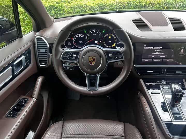 Фото 9 - Porsche Cayenne
