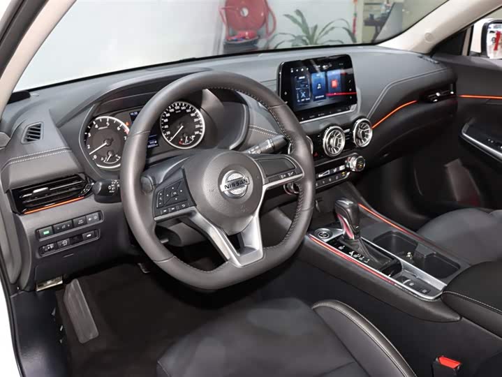 Фото 10 - Nissan Sylphy