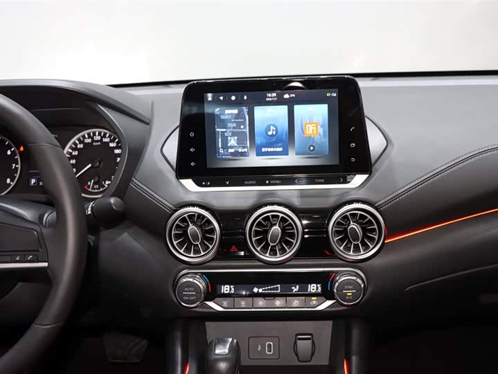 Фото 14 - Nissan Sylphy