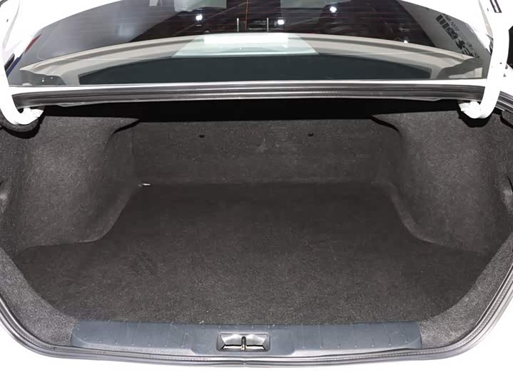 Фото 17 - Nissan Sylphy