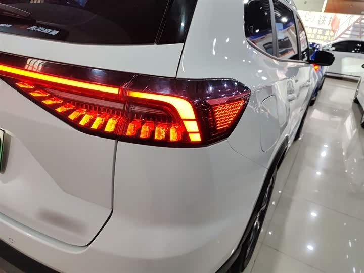 Фото 8 - Chery Tiggo 8 Pro Hybrid