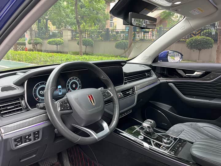 Фото 10 - Hongqi HS5