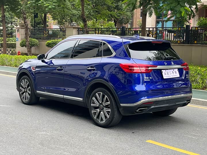 Фото 5 - Hongqi HS5