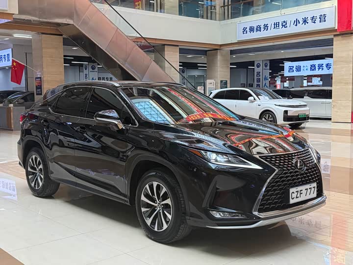 Фото 3 - Lexus RX