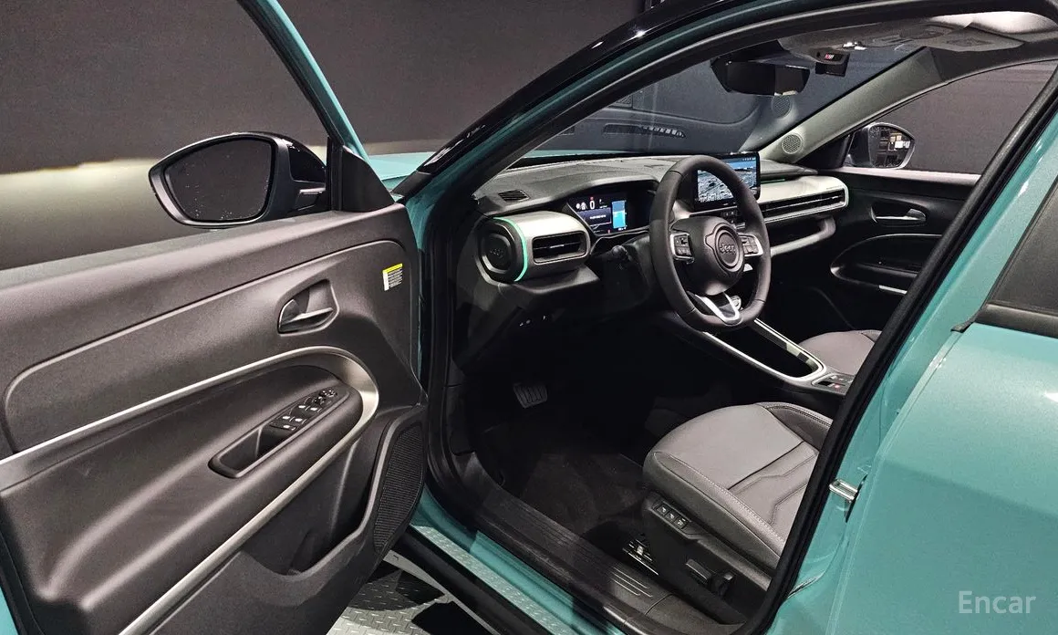 Фото 12 - Jeep Avenger