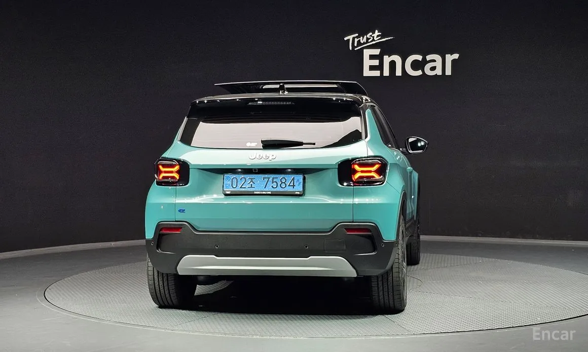 Фото 4 - Jeep Avenger