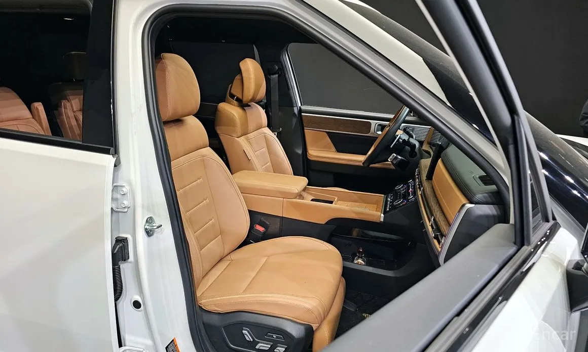 Фото 12 - Hyundai Santa Fe