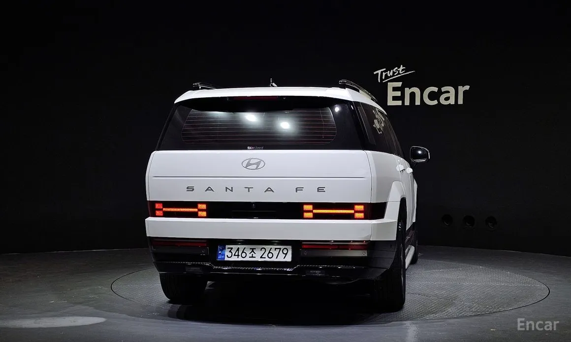 Фото 4 - Hyundai Santa Fe