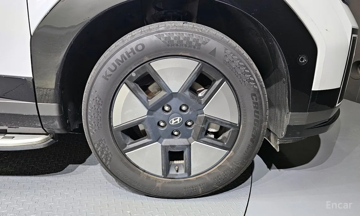 Фото 5 - Hyundai Santa Fe