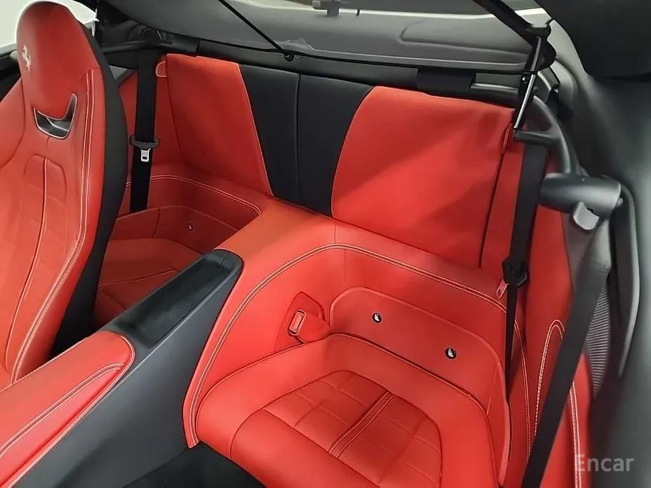 Фото 13 - Ferrari Portofino