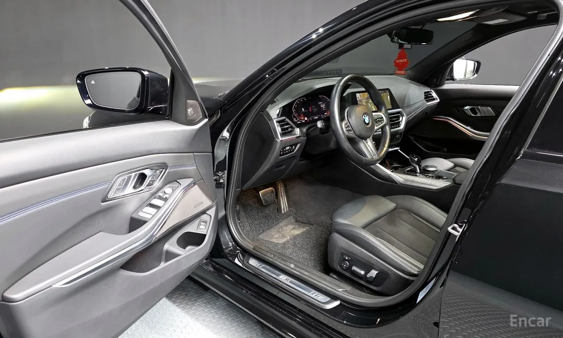 Фото 10 - BMW 3 Series